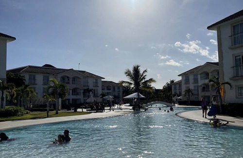 Dominicus Condo | Mediterranean Condo Surrounded by Turquoise Water