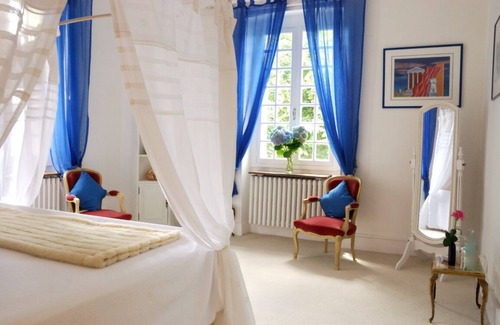 Vals-les-Bains Bed & Breakfast | Mediterranean Luxury Studio swimming pool
