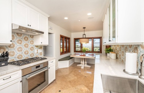 Casa de Oro-Mount Helix House | Mediterranean Oasis: Views, Game Room, Pool & Spa!