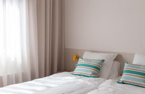 El Guinardo Apartment | Mediterranean retreat with 4 bedroom and 3 bathrooms