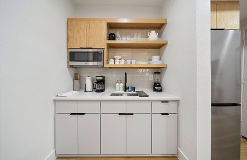 Greater East End Apartment | Mediterranean Villa Vibes #2 at East Downtown