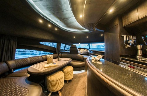 Pasalimani Boat Rental | Medusa Azimut 68ft luxury yacht