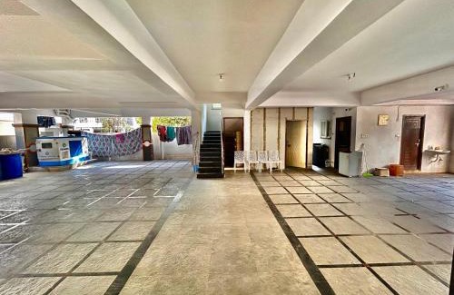 Madhapur Apartment | MEE Homes Family Friendly 2BHK w Fast Wi-Fi & Kitchen Madhapur