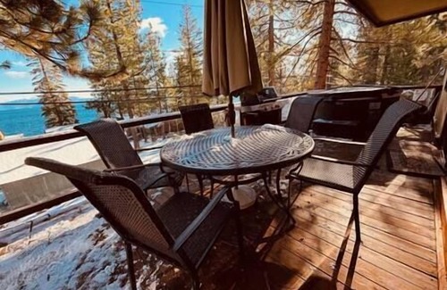 Meeks Bay House | Meeks Bay Chalet - Short Walk to Prestine Beach!, Meeks Bay Chalet
