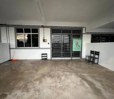 Muadzam Shah House | Meen Homestay