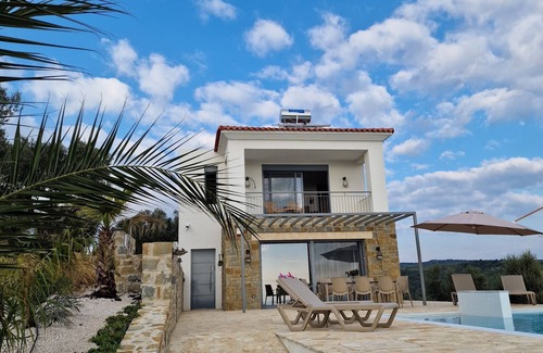 Foinikounta Villa | Meerblick und Bergblick, alleinstehendes Haus mit Pool, Barrierefrei im EG
