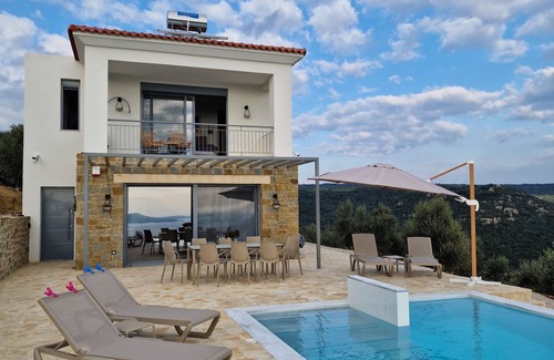 Foinikounta Villa | Meerblick und Bergblick, alleinstehendes Haus mit Pool, Barrierefrei im EG