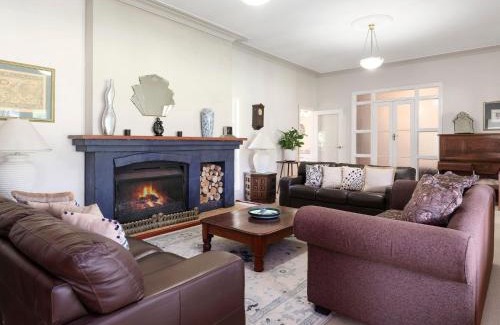 Bulga House | Meerea Country Estate adjoining Wollombi National Park