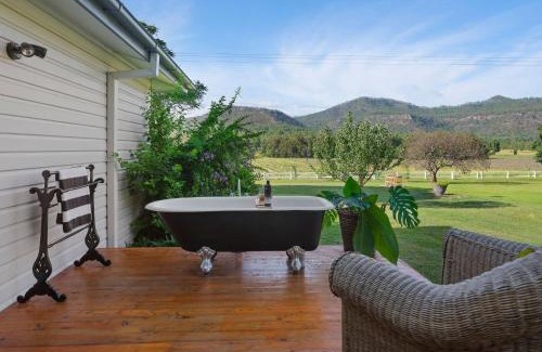 Bulga House | Meerea Country Estate adjoining Wollombi National Park