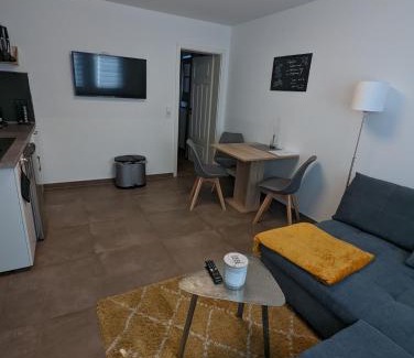 Azmannsdorf Apartment | Meet and Greet am Radfernweg E-Bike Verleih modern 2