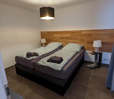 Azmannsdorf Apartment | Meet and Greet am Radfernweg E-Bike Verleih modern 2