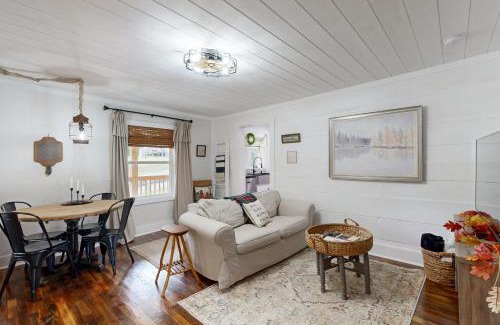 Whittier House | Meet Me At The Creek