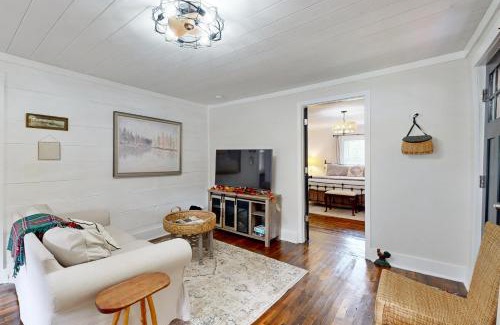 Whittier House | Meet Me At The Creek