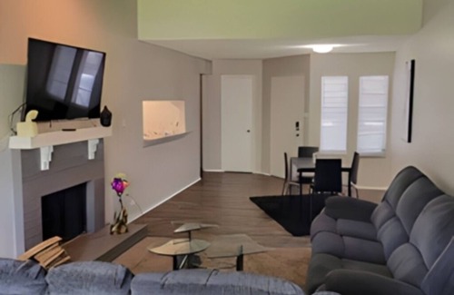Chesterfield Apartment | Meet Serenity Where the birds love to be.