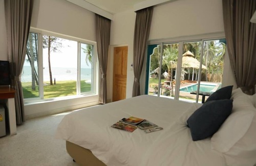 Khlong Yai Resort | Meet The Sea Resort