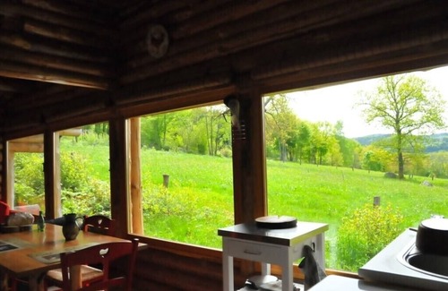 Tendon Ski Chalet | Meet with unusual… you will experience a change of scene! Private spa jacuzzi.