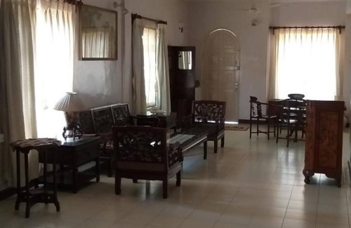 Vainguinim House | Meeting Point - Goa Holiday Home - Unit 5