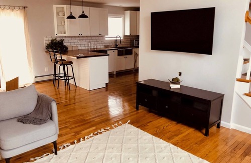 Shoreham Villa | Meets Modern Comfort in This 3-Bedroom Long Island Sound Retreat