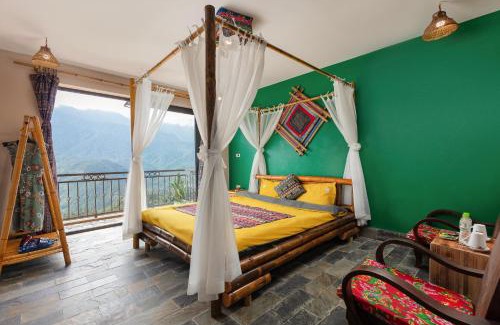Sa Pa House | Mega View Homestay