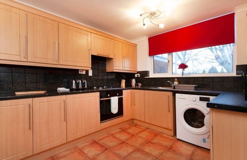 Loughborough House | ⭐MegaShelley | Nearby Uni | 3BD | Wifi | Parking⭐