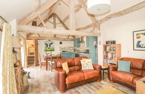 Tiddington Cottage | MEGS COTTAGE, family friendly, luxury holiday cottage in Tiddington