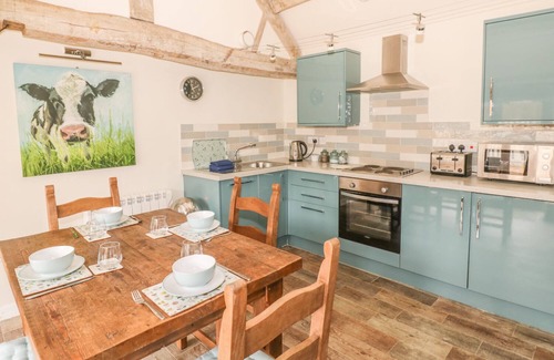 Tiddington Cottage | MEGS COTTAGE, family friendly, luxury holiday cottage in Tiddington