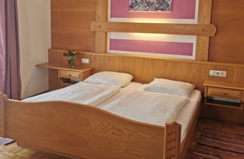 Strass im Attergau Cottage | Mehrbettzimmer - Gasthof Pension Steinberger