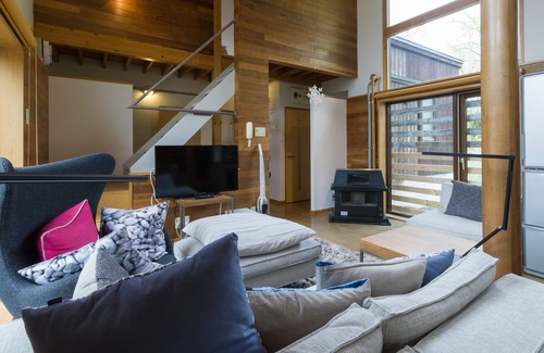 Kutchan Cottage | Mei Mei Zono - Contemporary Cottage in Hanazono - Niseko