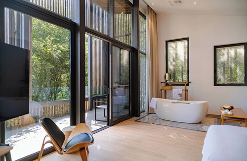 Xinchating Resort | Meijie Mountain Hotspring Resort