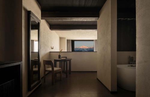 Deqen County Hotel | Meili JiangLu