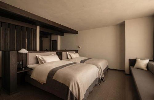 Deqen County Hotel | Meili JiangLu