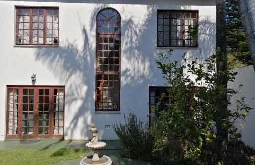 Pretoria Apartment | Meintjieskop Self-Catering Accommodation