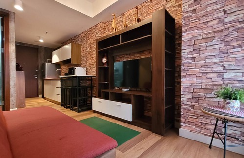Batam Apartment | Meisterstadt Pollux Habibie PalamMansion
