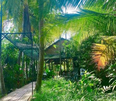 Binh Thuy House | Mekong Farmstay CanTho - C.R Floating Market