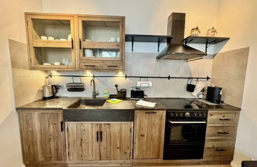 Celle Apartment | MEL&BENS Balcony Suite | Old Town | Parking Option