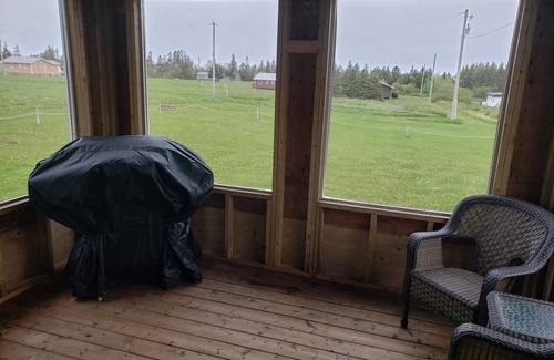 Savage Harbour Cottage | Mel's Place - Minutes walk to the beach