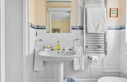 Torquay City Centre Bed & Breakfast | Melba House