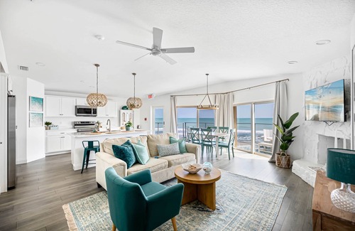 Melbourne Beach Condo | Melbourne Beachfront Oasis - Beach Penthouse