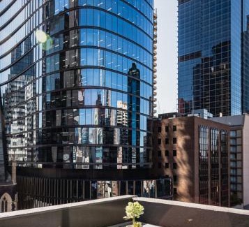 Chinatown Apartment | Melbourne Central Gem
