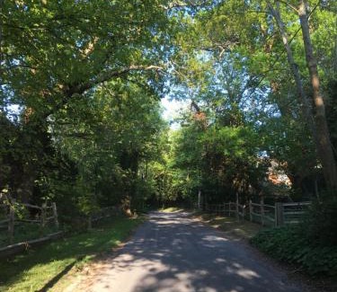 Barns Green Apartment | Melbury