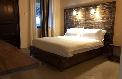 Munyonyo Hotel | Meley Impala Hotel