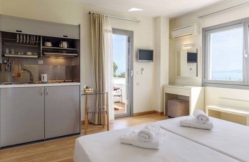 Karfas Hotel | Melia Sol Art Studios