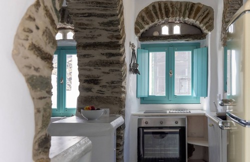 Megas Yialos-Nites House | Melina house, Platia Tinos