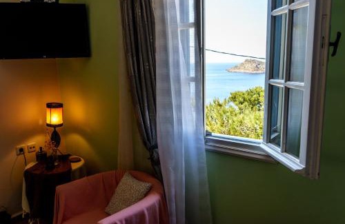Mirties Apartment | Melinas sunset-Romantic Honeymoon with amazing seaview sunset