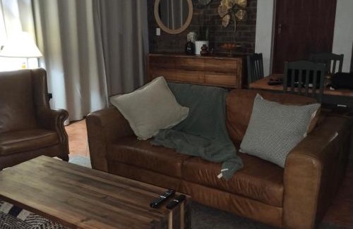 Emalahleni Apartment | Melkbos Place