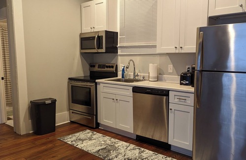 Eastside House | Mellow ☮ BnB, a NEW 3/1.5 in Victorian District
