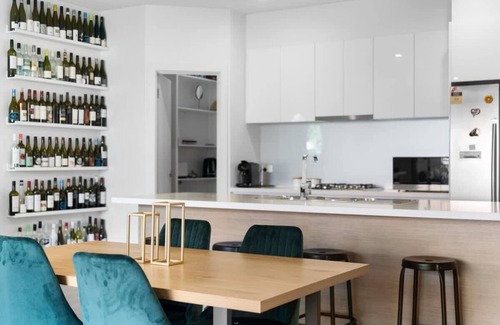 Plympton House | Mellow&Modernized Townhouse-3Beds-Quiet-Anzac Hwy