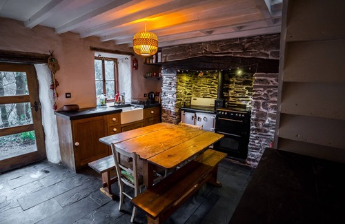 Pontfadog Cottage | Mellow Mountain Eco Retreat exclusive use with Tipi, wood burning Hot Tub, Sauna