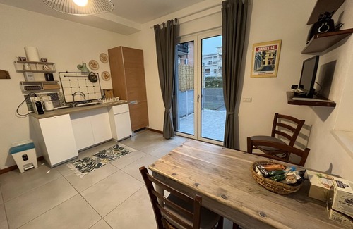 Merate Villa | Melo-Apartment in modern villa kitchenette terrace on the green097048-LNI00001
