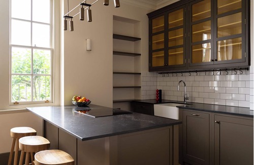 Holland Park Apartment | Melody Apartament